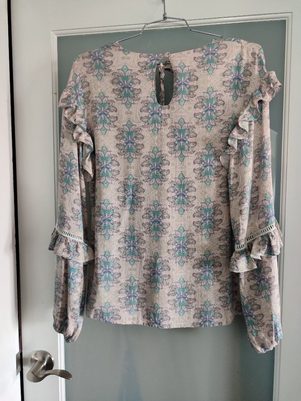 EUC Lost in Lunar Paisley Rayon Boho Blouse Ruffle V-Neck Tassel Tie Top S - Picture 4 of 9